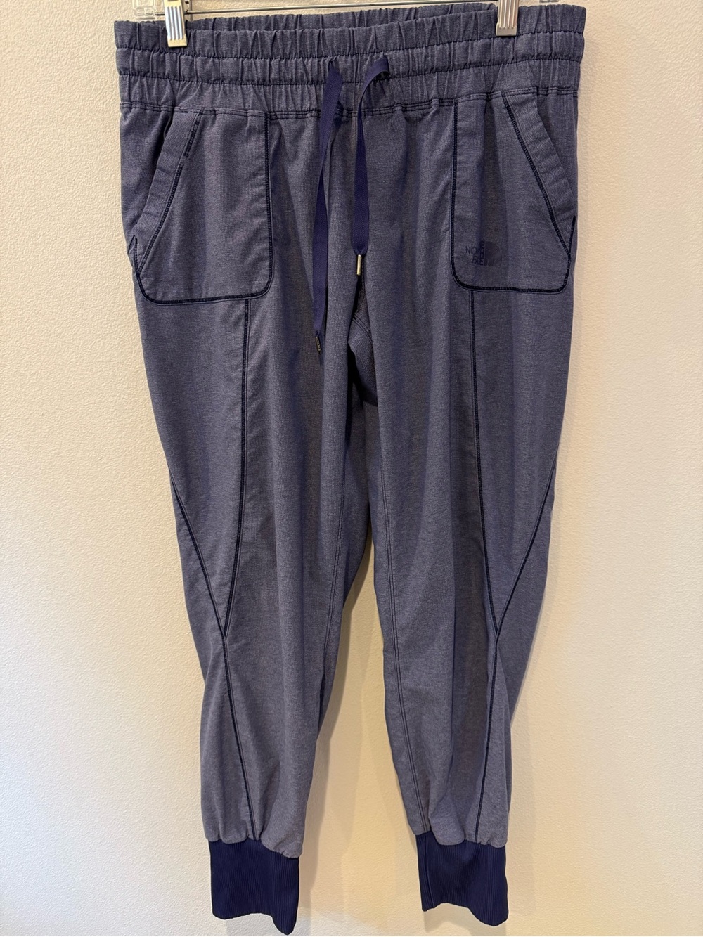 Women’s Aphrodite Joggers Size Medium- The North Face
